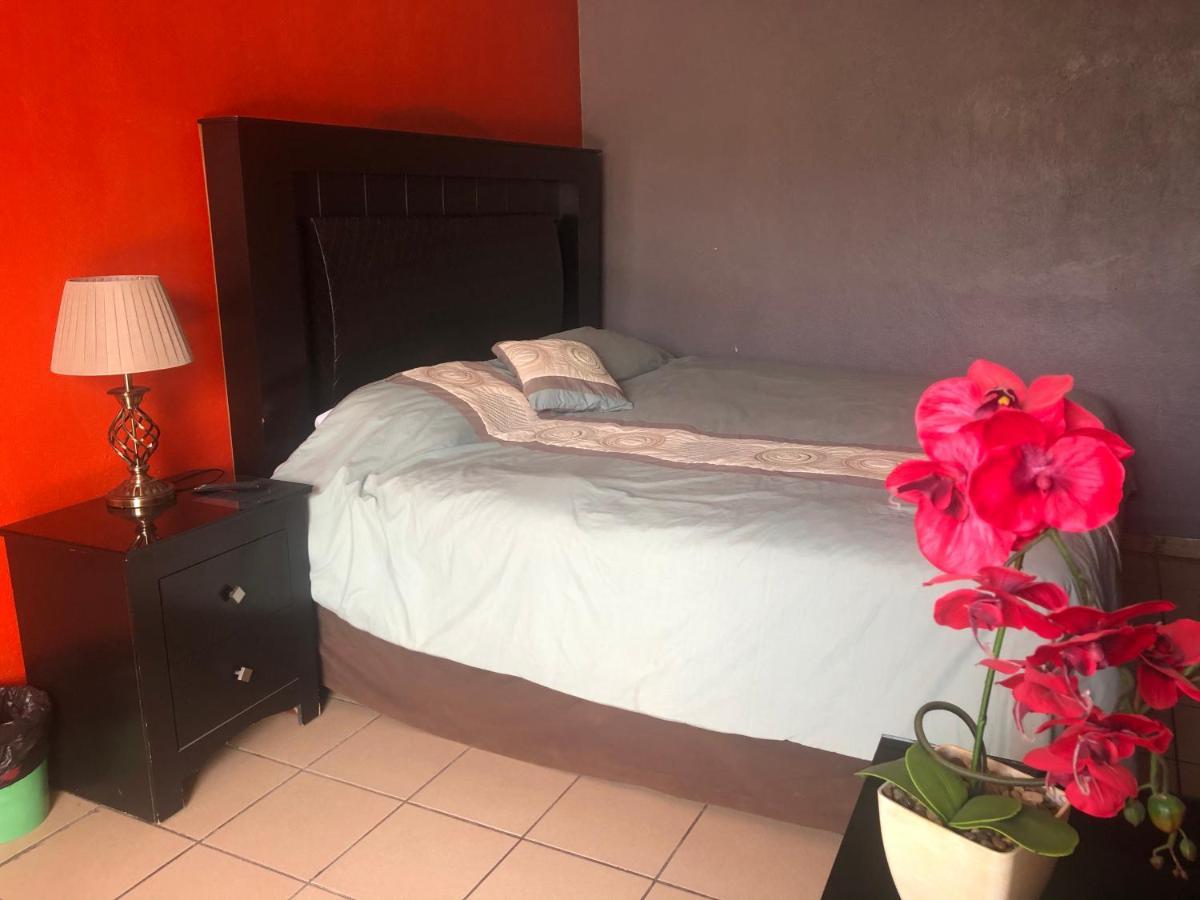 סן קרלוס Hotel Isabela, Mag Bay מראה חיצוני תמונה